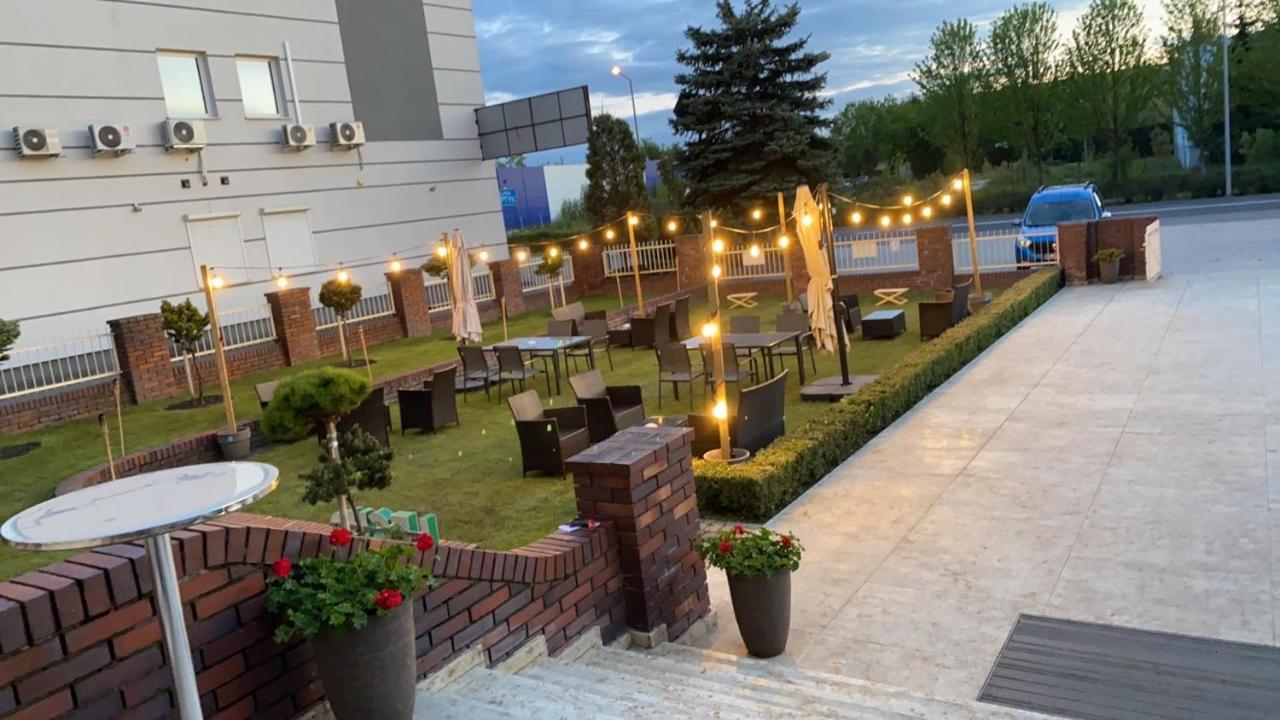 Astoria Bed & Breakfast Swarzędz Dış mekan fotoğraf