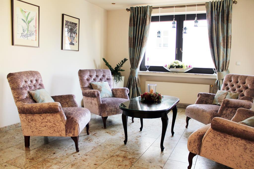 Astoria Bed & Breakfast Swarzędz Dış mekan fotoğraf