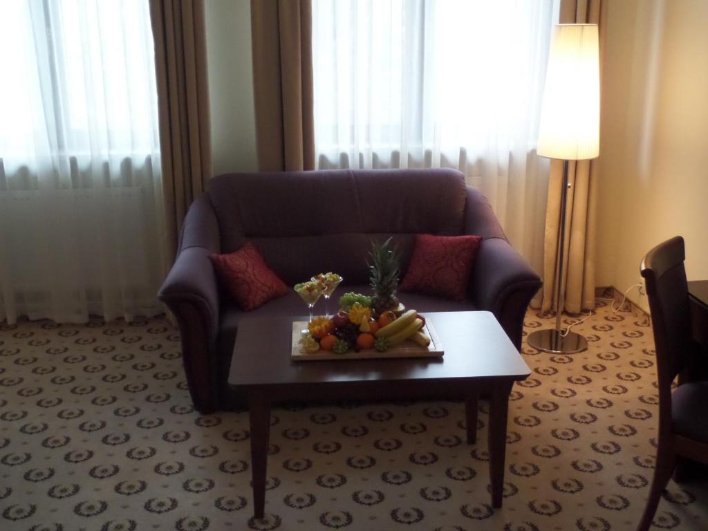 Astoria Bed & Breakfast Swarzędz Dış mekan fotoğraf